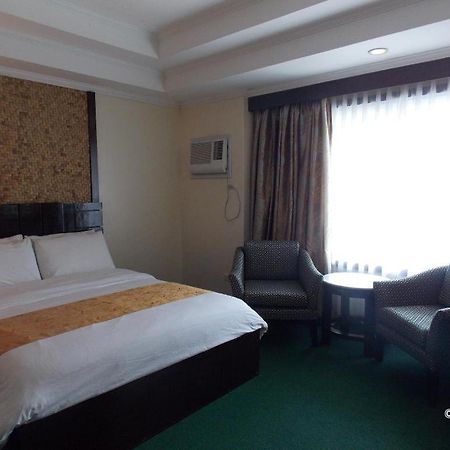 Mo2 Westown Hotel San Juan Bacolod Extérieur photo