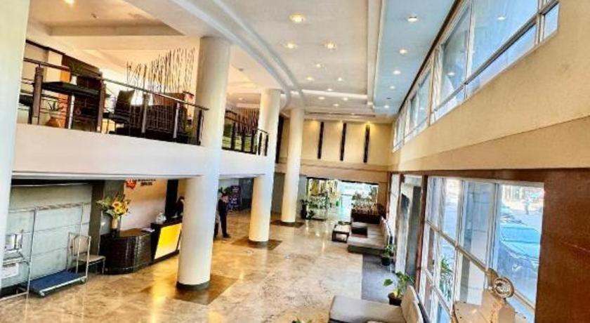 Mo2 Westown Hotel San Juan Bacolod Extérieur photo