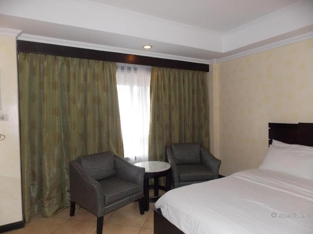 Mo2 Westown Hotel San Juan Bacolod Extérieur photo