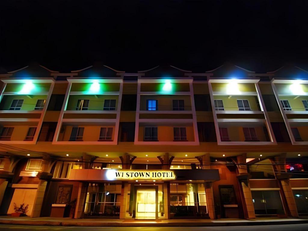Mo2 Westown Hotel San Juan Bacolod Extérieur photo