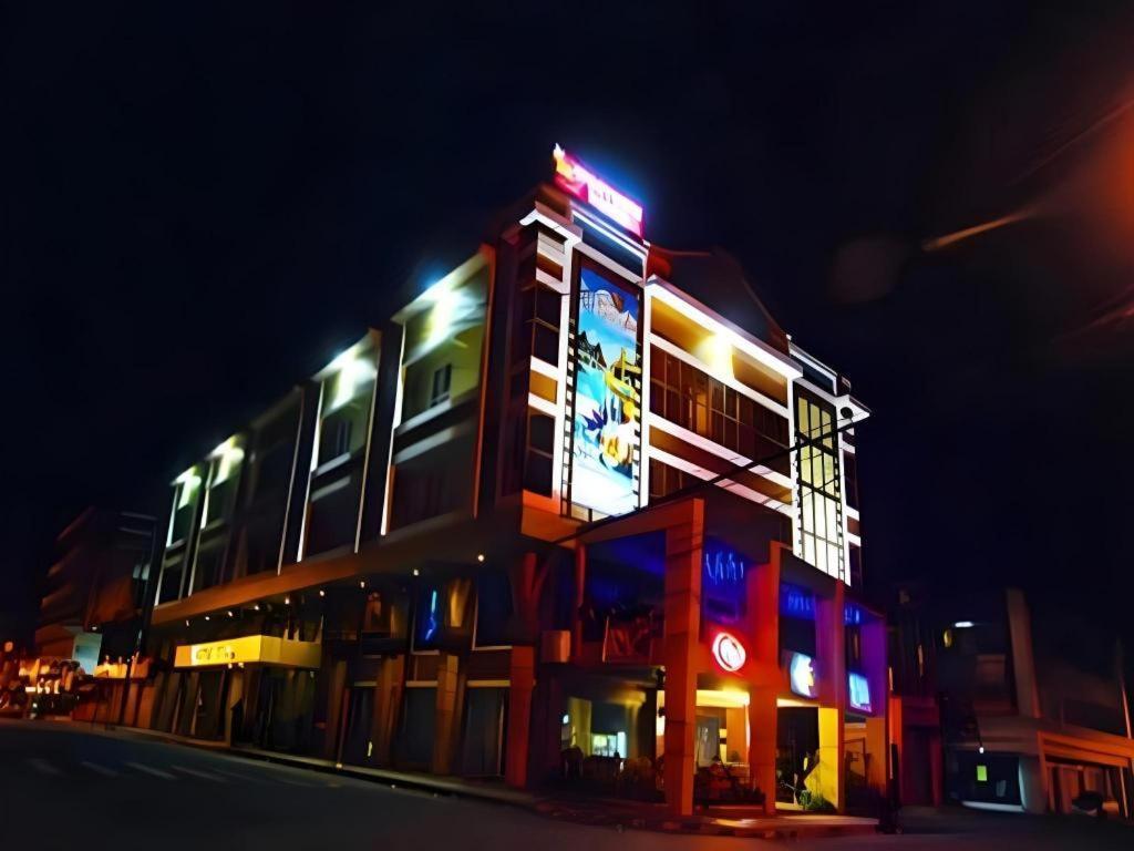 Mo2 Westown Hotel San Juan Bacolod Extérieur photo