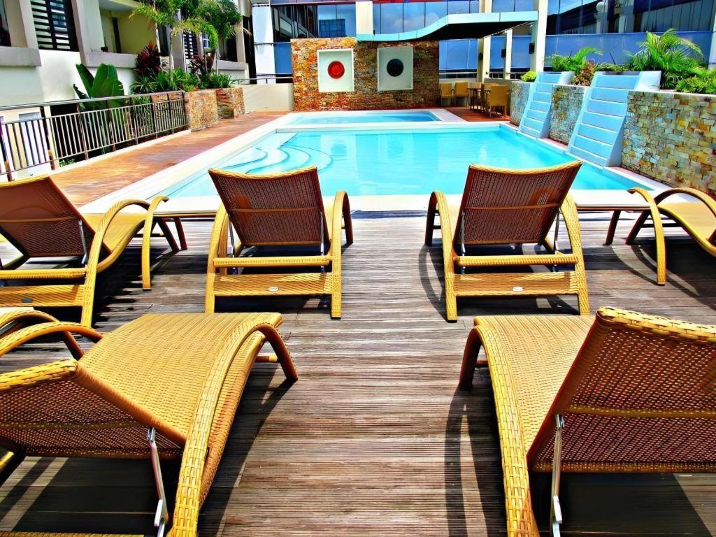 Mo2 Westown Hotel San Juan Bacolod Extérieur photo