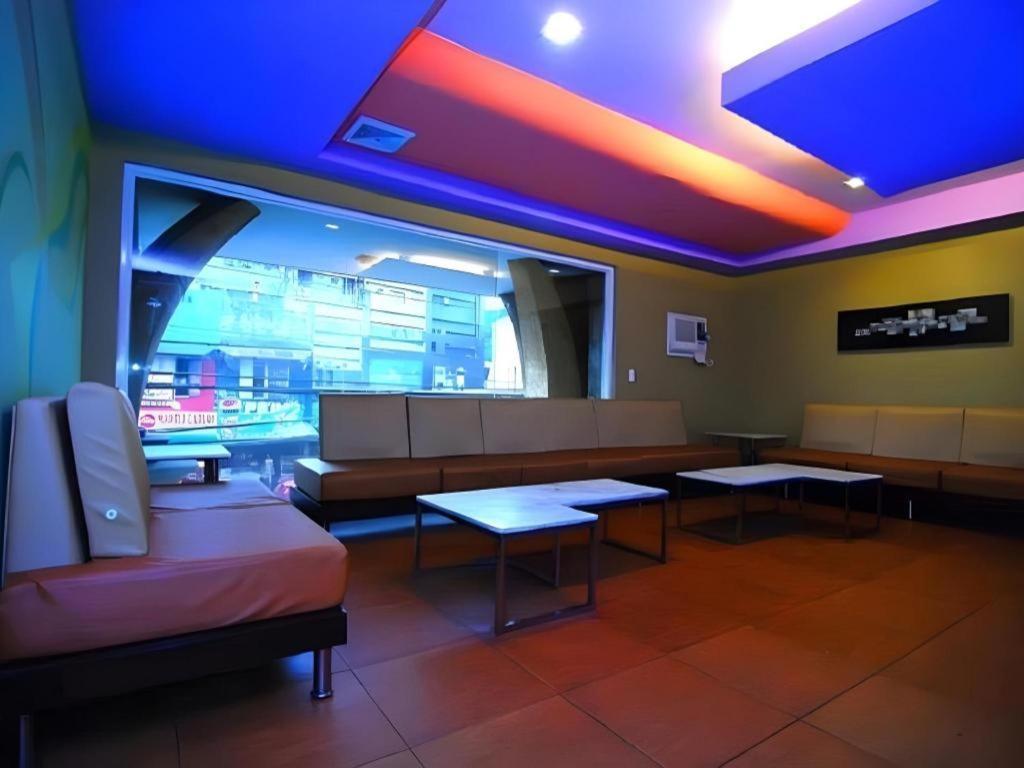 Mo2 Westown Hotel San Juan Bacolod Extérieur photo