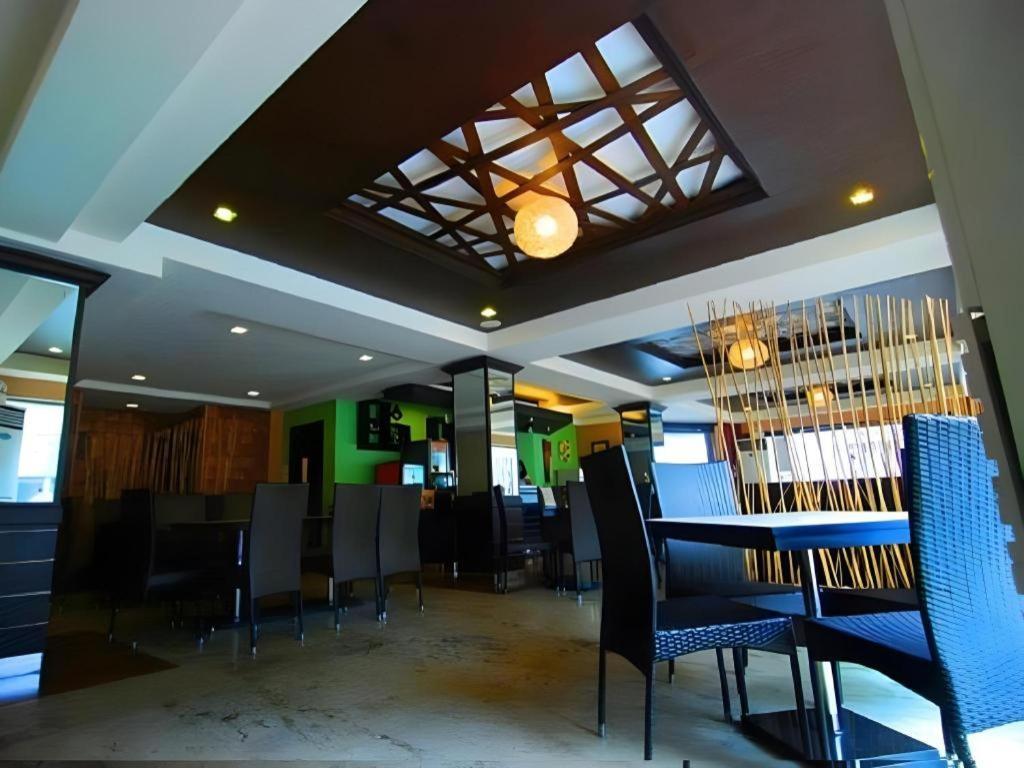 Mo2 Westown Hotel San Juan Bacolod Extérieur photo