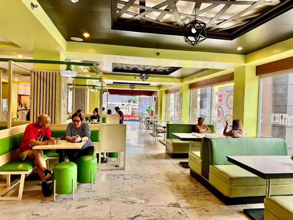 Mo2 Westown Hotel San Juan Bacolod Extérieur photo