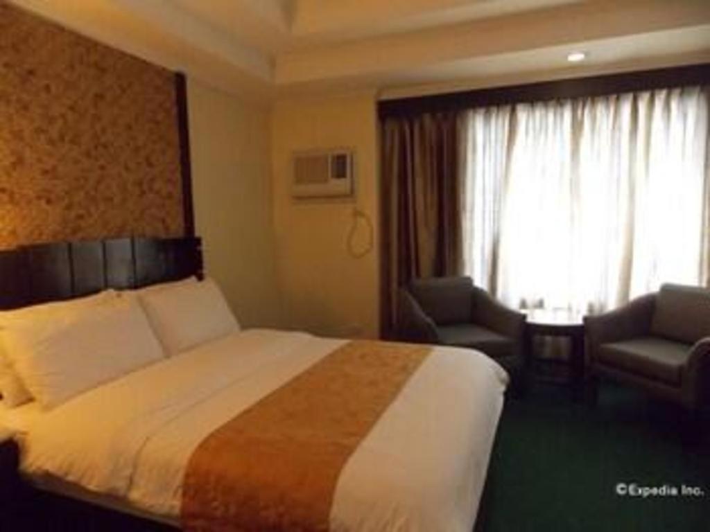 Mo2 Westown Hotel San Juan Bacolod Extérieur photo