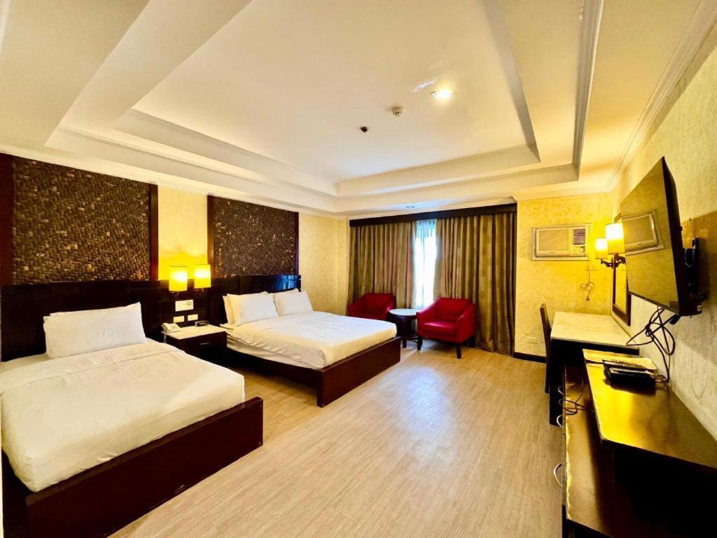 Mo2 Westown Hotel San Juan Bacolod Extérieur photo