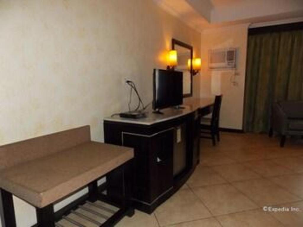 Mo2 Westown Hotel San Juan Bacolod Extérieur photo