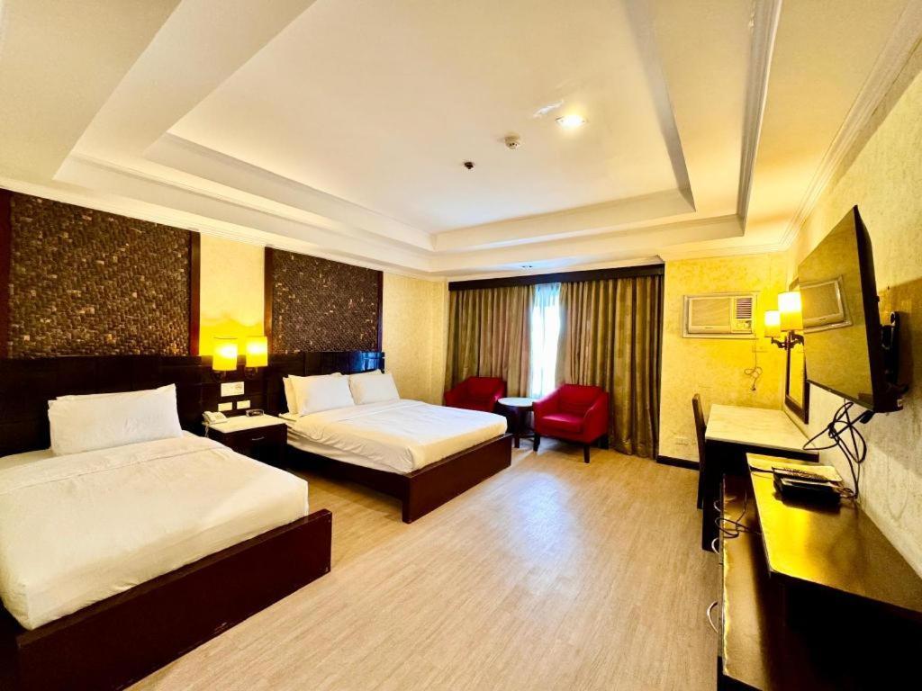 Mo2 Westown Hotel San Juan Bacolod Extérieur photo