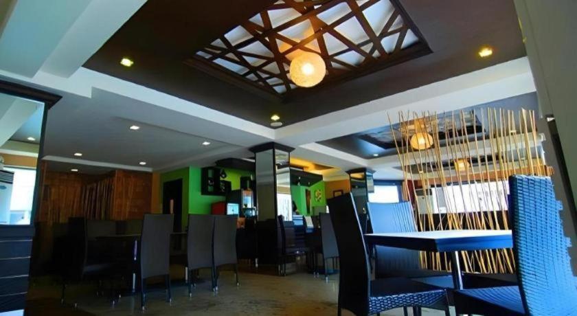 Mo2 Westown Hotel San Juan Bacolod Extérieur photo